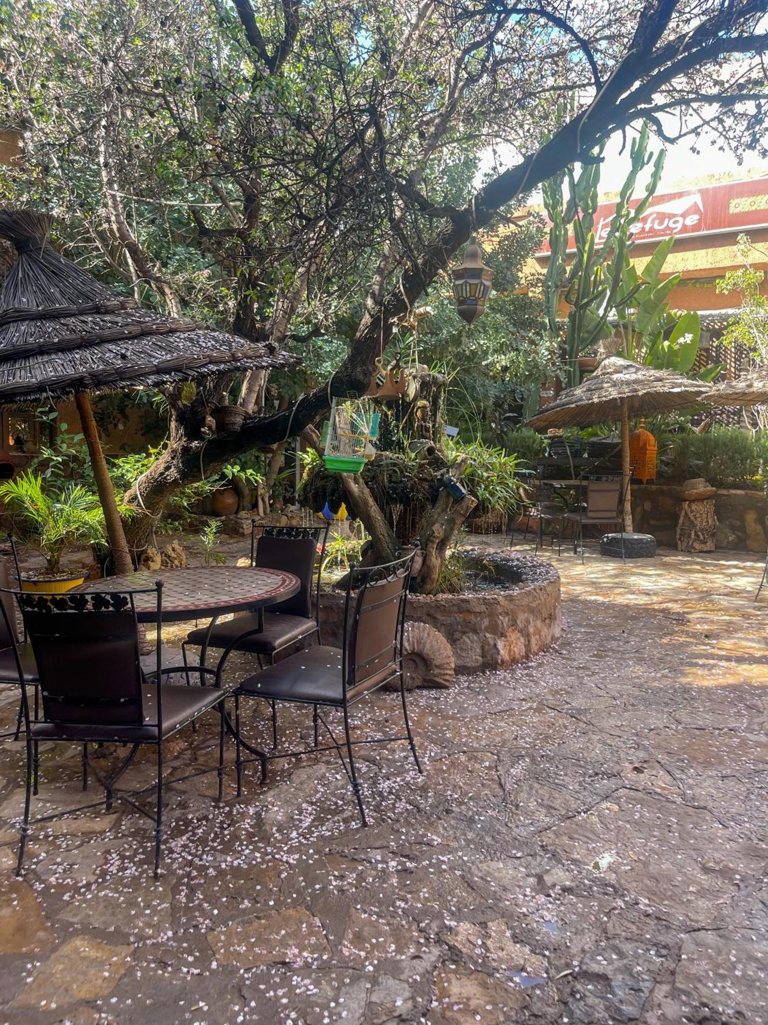 Auberge Le Refuge อักศรี ภายนอก รูปภาพ
